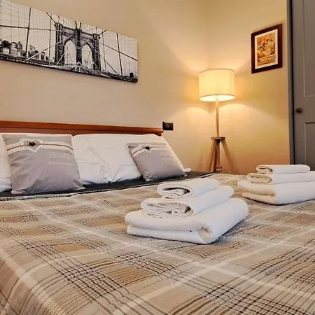 Martina's Gris Apartment