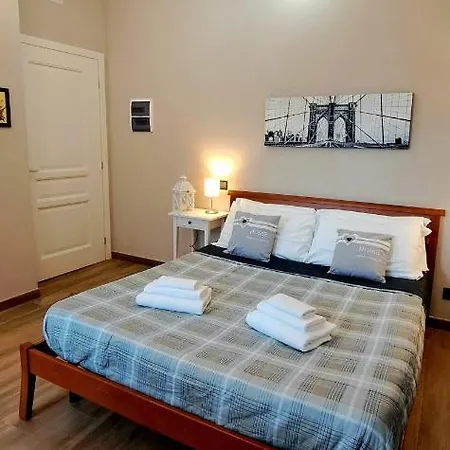 Martina's Gris Apartment Alba (Piedmont)