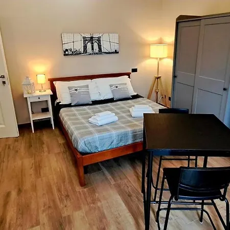 Martina's Gris شقة ألبا