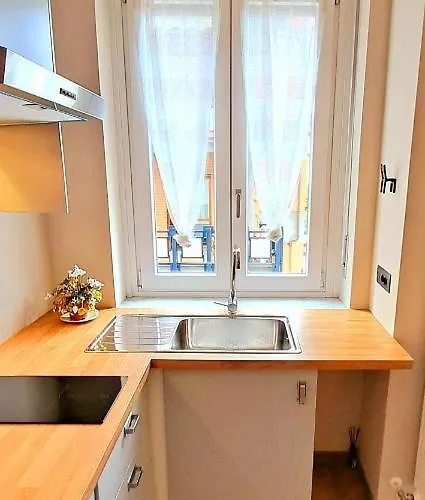 Martina's Gris Apartment Alba (Piedmont)